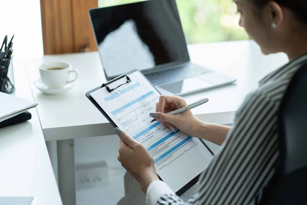 Quelle assurance pour un projet de développement d'infrastructures de recharge pour véhicules électriques ?